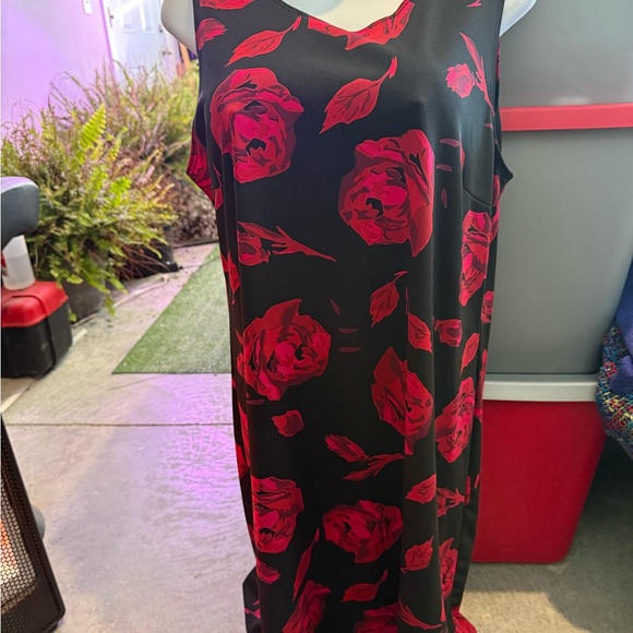 Kathie Lee Collection Black and Red Floral Midi Dress p51 - Picture 3 of 4